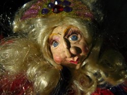 2174 OLD WOMAN_02